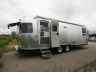 Image 4 of 19 - 2025 AIRSTREAM GLOBETROTTER 27FBQ - CAN-AM RV