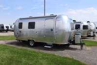 2026 AIRSTREAM AIRSTREAM WORLD TRAVELER 22RB - London RV Details page