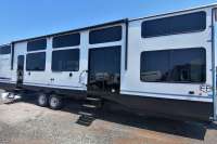 2025 SALEM Grand Villa 42VIEW - London RV Details page