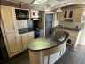 2019 WINNEBAGO MINNIE 30RLSS - Image 15 of 28